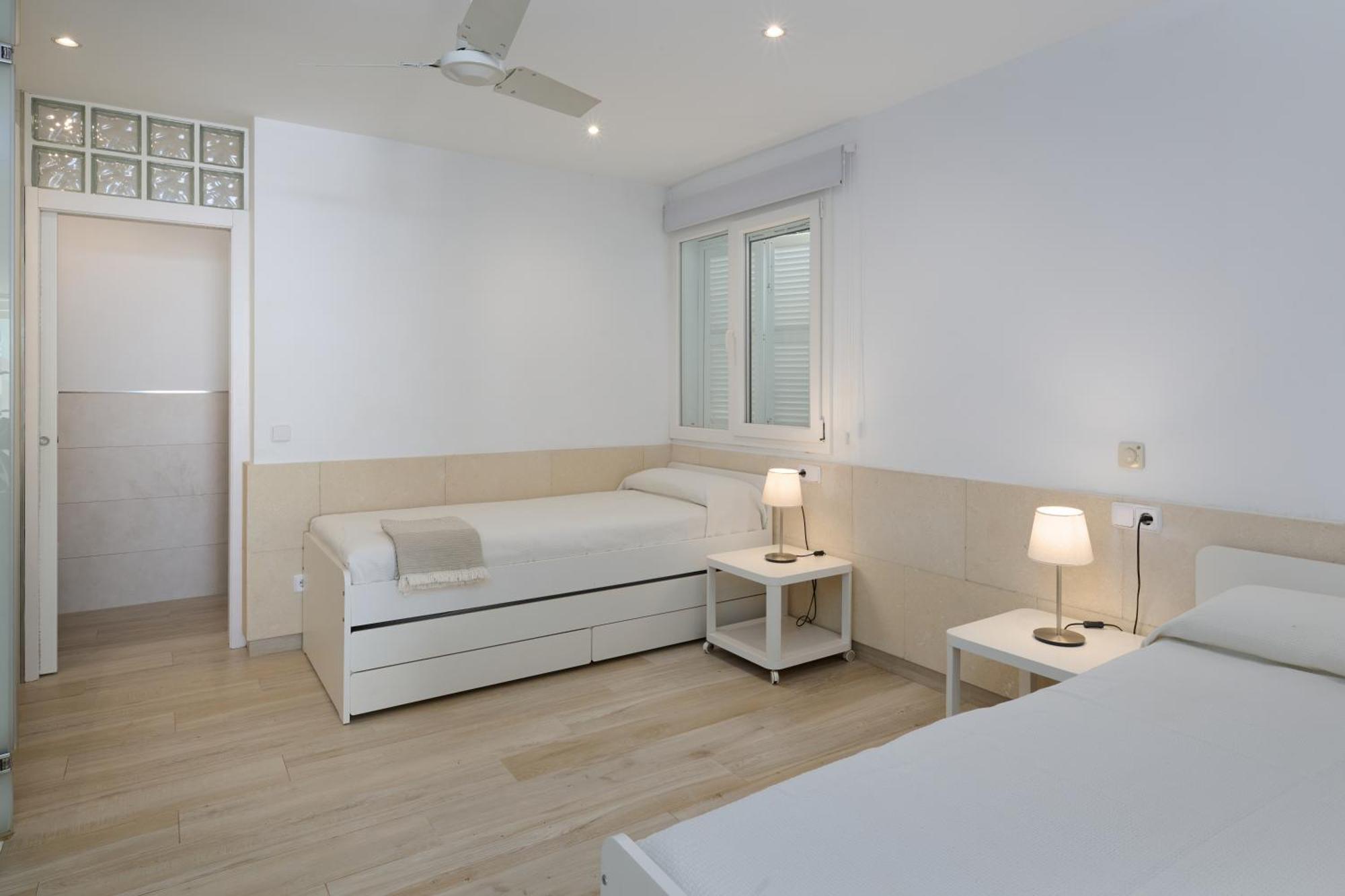 Sea Frontline Apartment 'Faraona'. Pool. Wifi Santanyí Eksteriør bilde