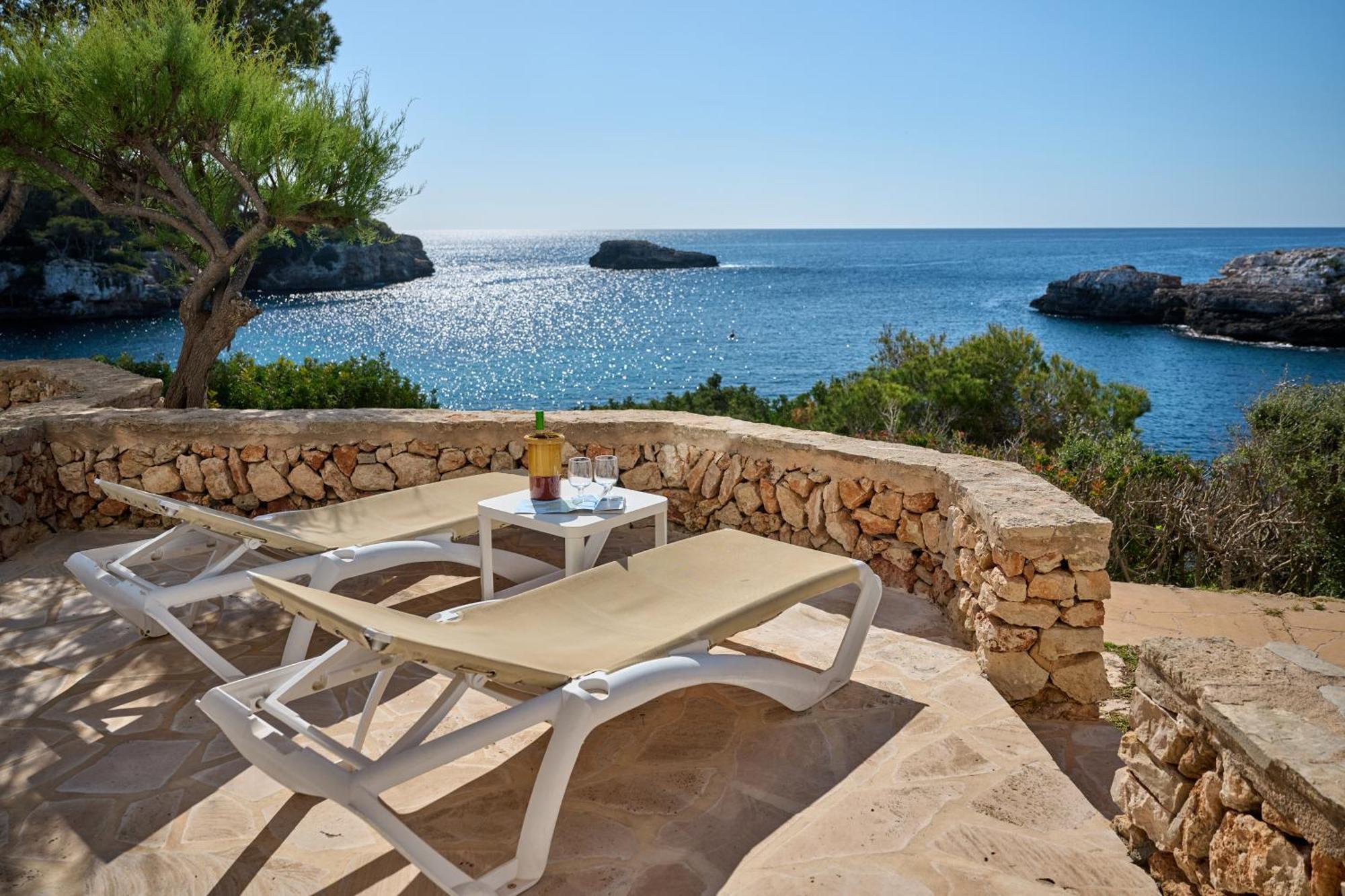 Sea Frontline Apartment 'Faraona'. Pool. Wifi Santanyí Eksteriør bilde